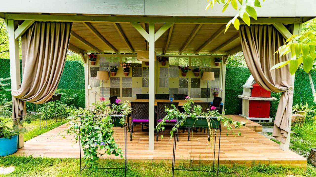 Villa Atlas Muhafazakar Havuzlu, Mustakil Genis Bahceli Sapanca Exterior foto